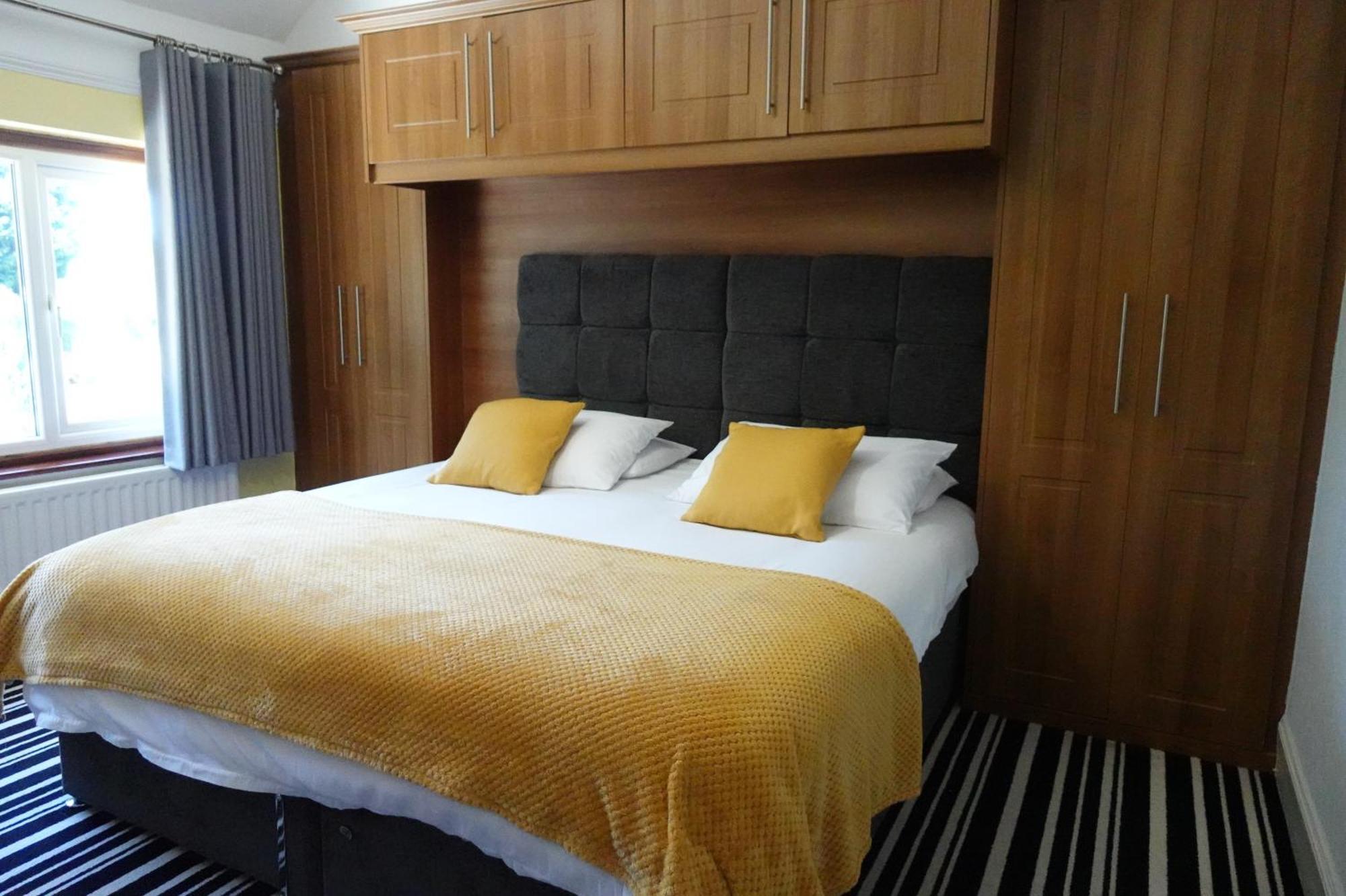 Huge 9 Bed Property Sleeps 17, Near Nec, City Centre, Hs2 Birmingham Exterior foto