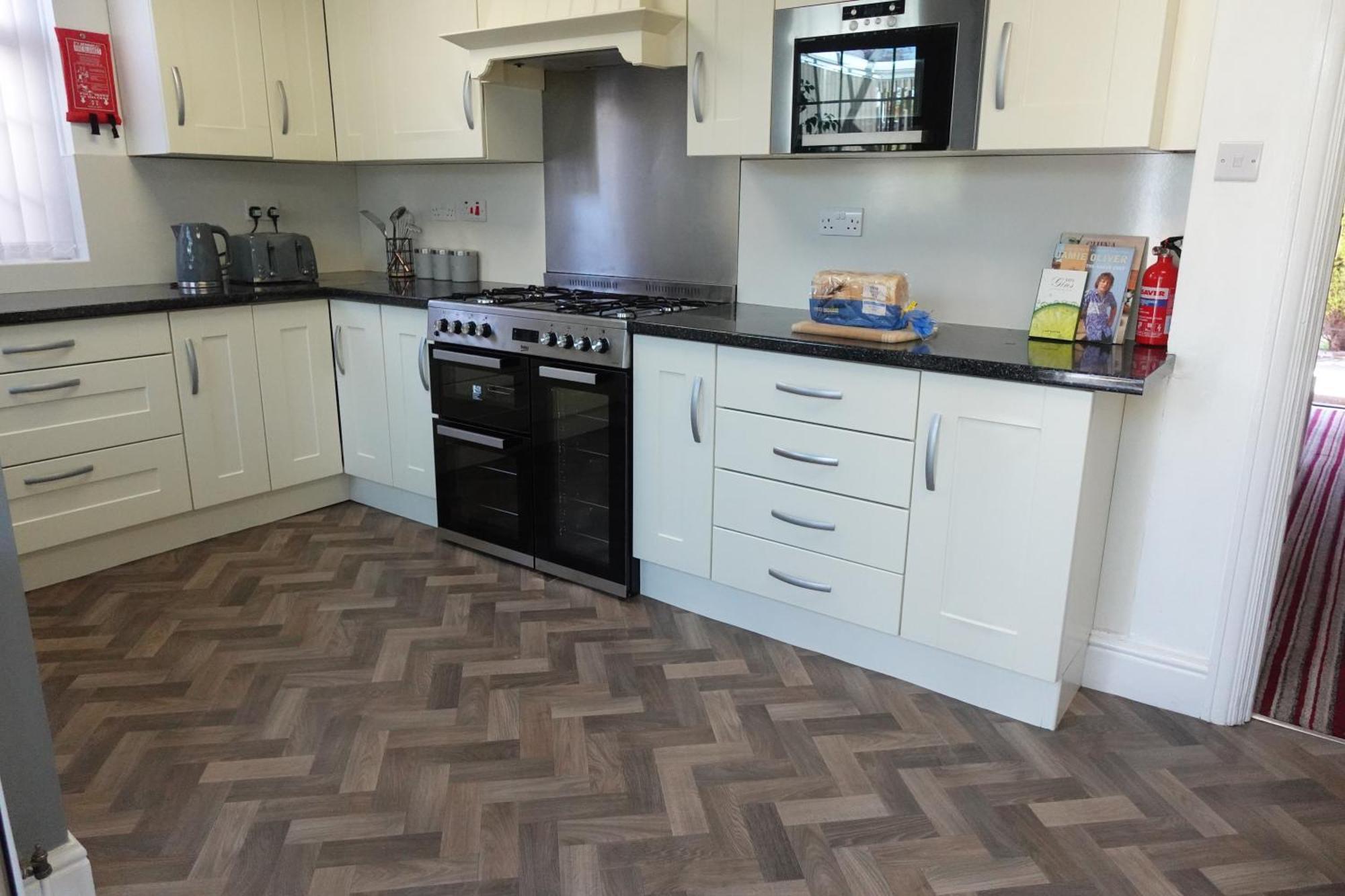 Huge 9 Bed Property Sleeps 17, Near Nec, City Centre, Hs2 Birmingham Exterior foto