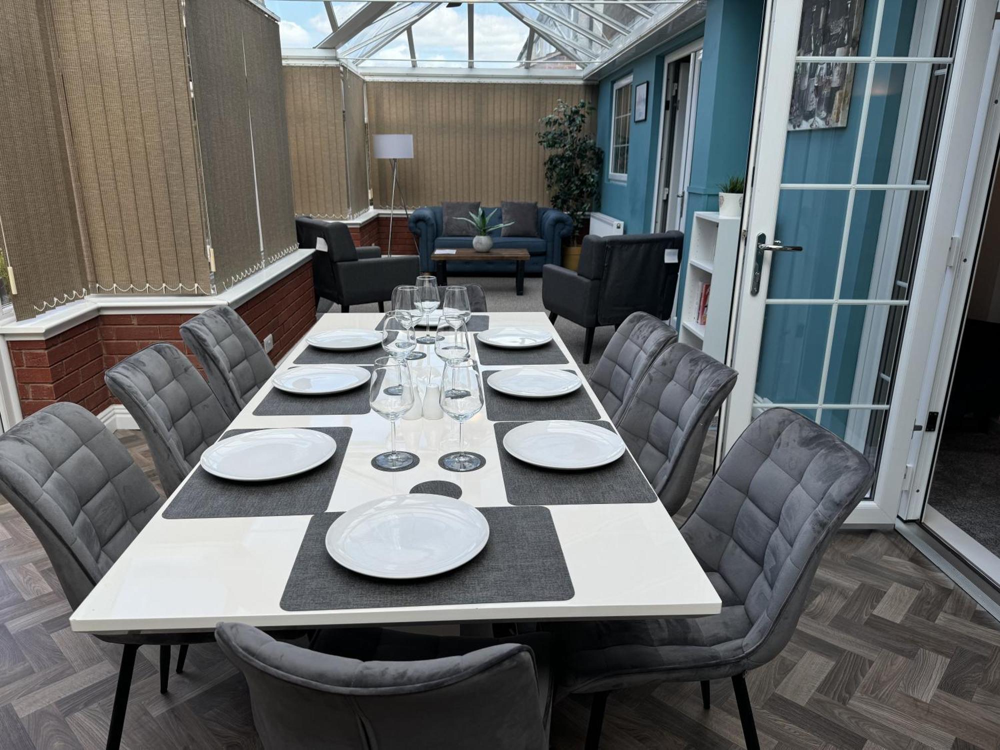 Huge 9 Bed Property Sleeps 17, Near Nec, City Centre, Hs2 Birmingham Exterior foto